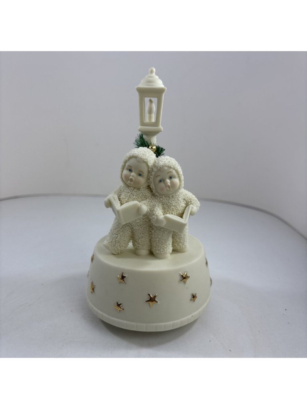 Snowbabies Department 56 Carolers singing Silver Bells Music Box